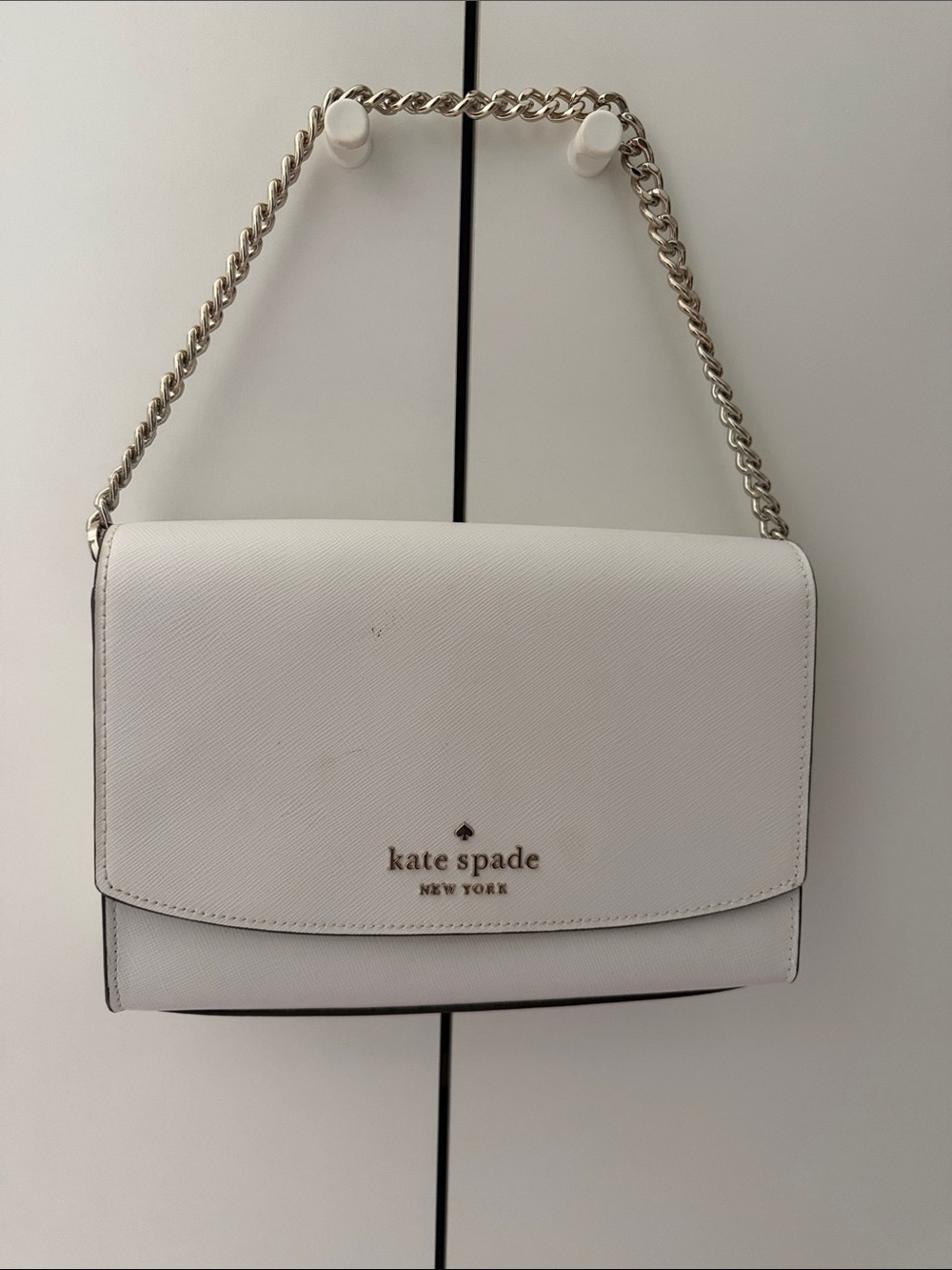 kate spade White Leather Chain Shoulder Bag with Gold-Tone Hardware